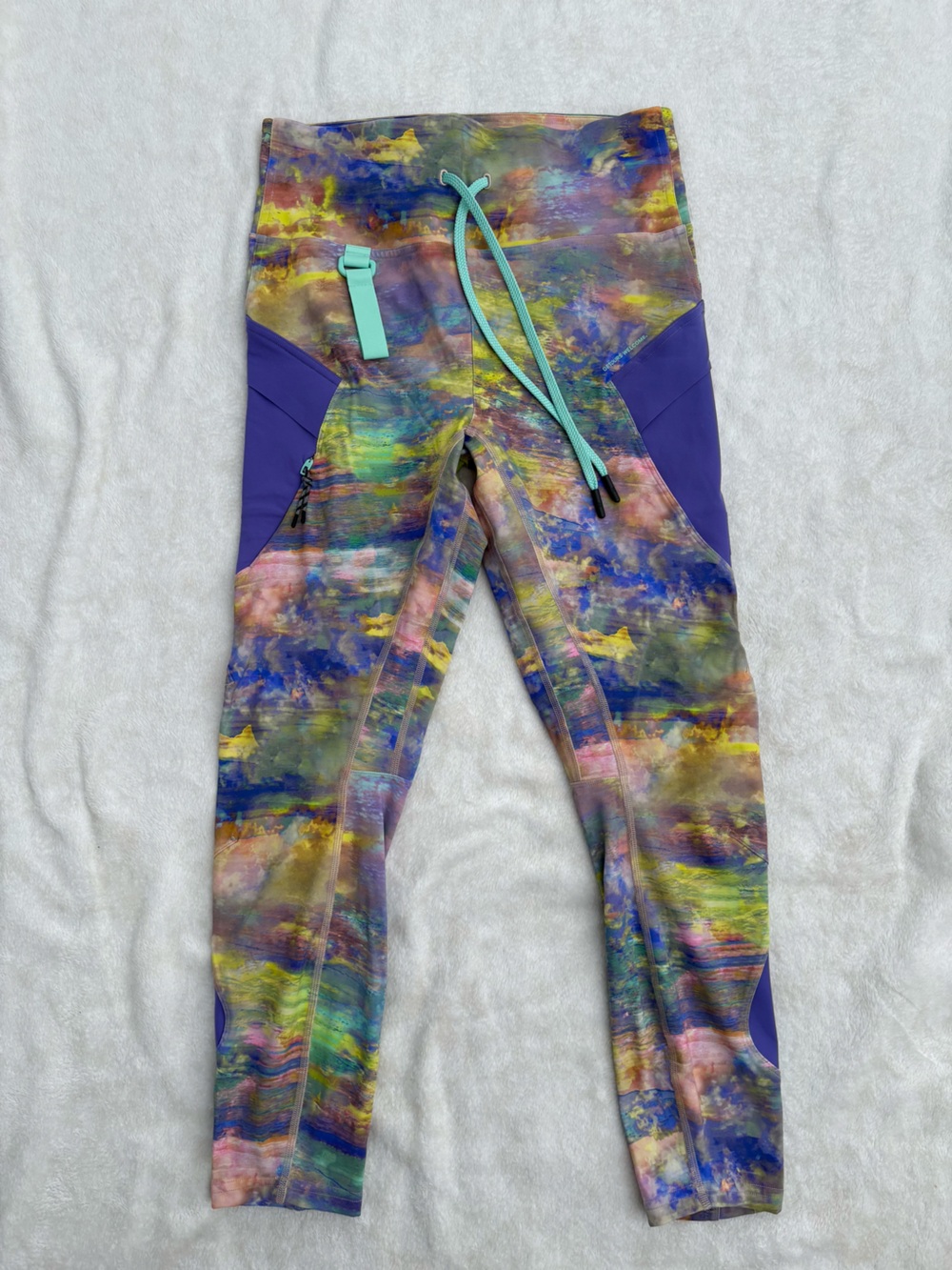 Lululemon Cargo Super-High-Rise Hiking Tight size 8